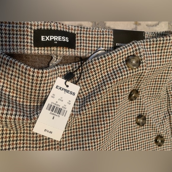 Super cute and stretchy high waisted mini plaid flared pant - Picture 2 of 4